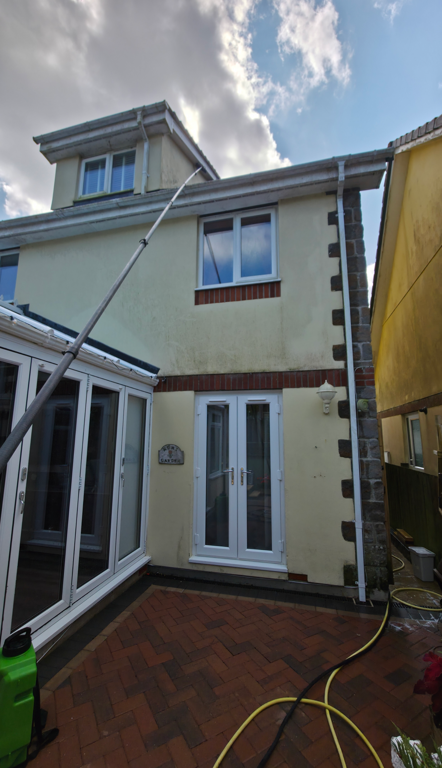 Fascia cleaning Cornwall – professional fascia and soffit cleaning
